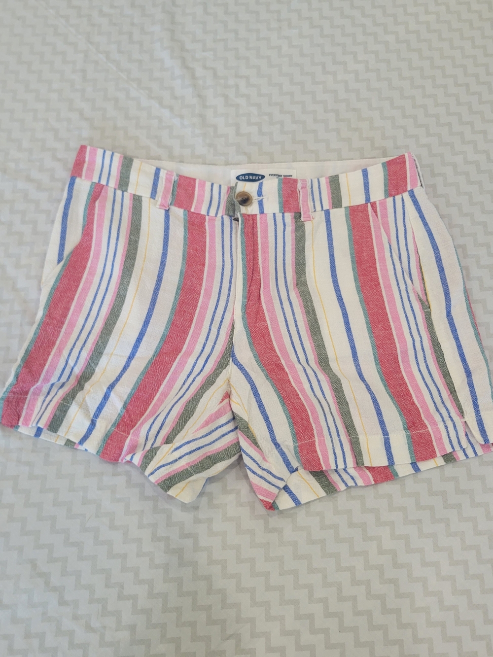 Old Navy Women’s Multistripe Mid Rise Cotton Blend Shorts Size 6